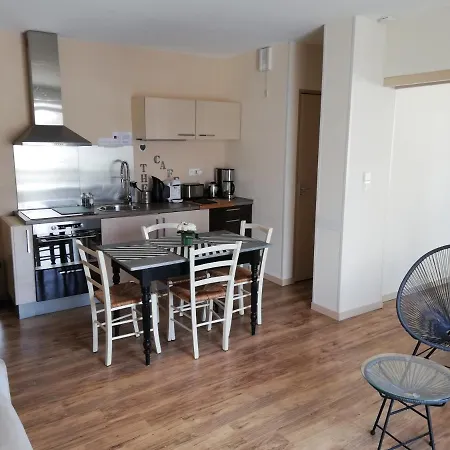 Suit'home A 1 Minute De La Plage Avec Garage Privatif Διαμέρισμα *